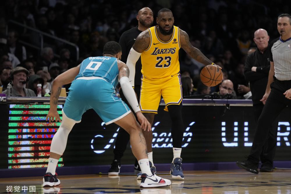 轨迹堪称励 轨迹堪称励